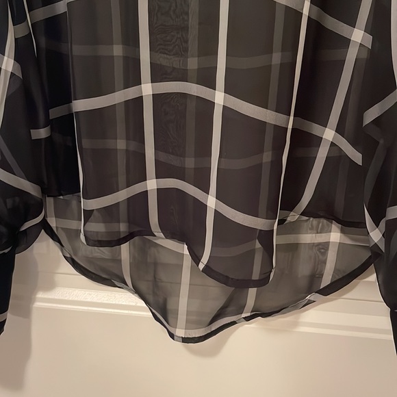 Top - Picture 4 of 4